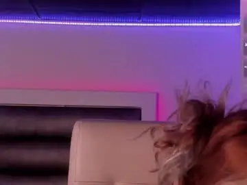 Chaturbate Sex Cam of hellen__smith_