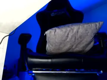 Chaturbate Watch Live Sex Cams of woondeer17