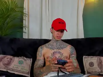 Chaturbate Watch Live Sex Cams of aron_ford