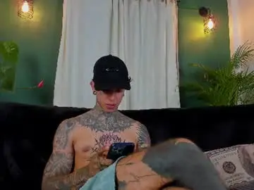 Chaturbate Best live sex cam show of aron_ford