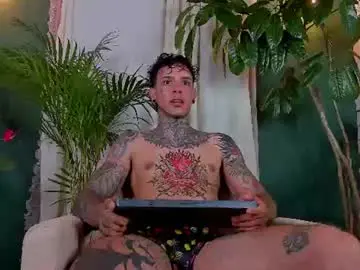 Chaturbate Sex Cam of aron_ford