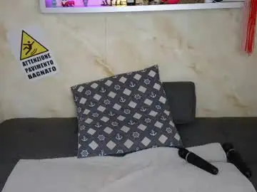 Chaturbate Live Porn of lu_isa3