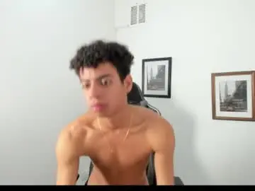 Chaturbate Nude Webcam of alexx_cum18