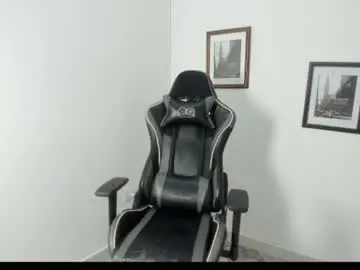 Chaturbate Sex Chat of alexx_cum18