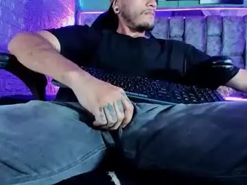 Chaturbate Free Porn Cam of axell_cross2