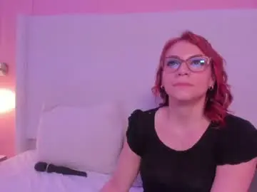 Chaturbate Sex Cam of leloo_swift