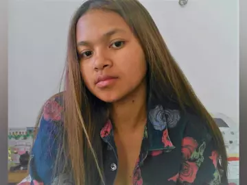 Imlive Live Sex Cam of Jarevava