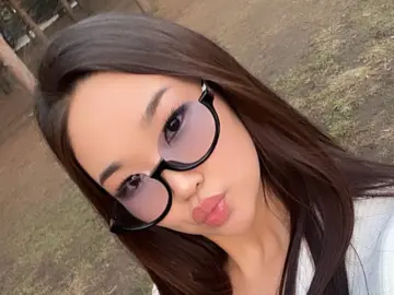 Imlive Adult Webcam of veryhotasiangirl1