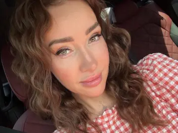 Imlive Free Porn Cam of millionairebaby