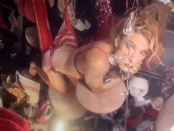 Imlive Free Live Porn of SabrinaBukowski