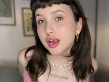 Imlive Private Sex Chat of hellfirekiss_