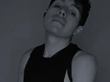 Imlive Free Porn Cam of lovelycloudyboy