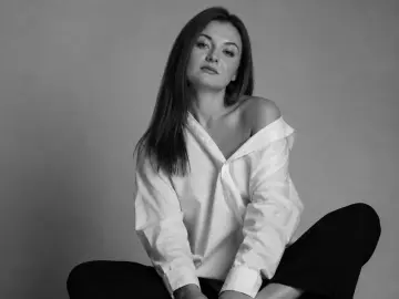 Imlive Free Porn Cam of Liolete