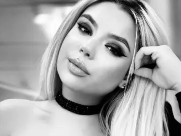 Imlive Free Porn Cam of EllBlue303
