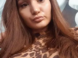 Myfreecams Watch Live Sex Cams of AmbraEnms