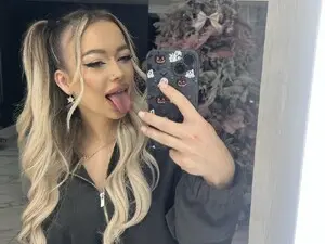 Myfreecams Best live sex cam show of KylieJoyce