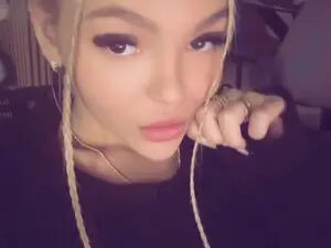 Myfreecams Live Porn of Daisy_abby03