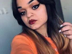 Myfreecams Adult Video Chat of MaiaMini