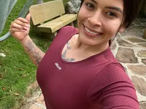 Myfreecams Watch Live Sex Cams of Shannel_love_
