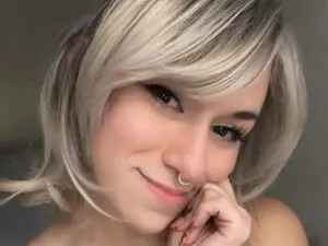 Myfreecams Live Porn of Reige