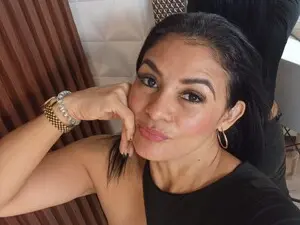 Myfreecams Watch Live Sex Cams of mommynaughty_