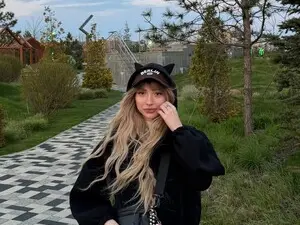 Myfreecams Watch Live Sex Cams of Lunainnk