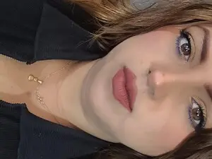 Myfreecams Free Live Porn of AbigailSexy1