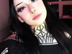 Myfreecams Watch Live Sex Cams of nikkinghtmre