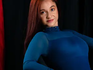 Myfreecams Live Porn of Lucy_hot77