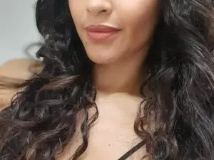Myfreecams Watch Live Sex Cams of Sara_Mebarack