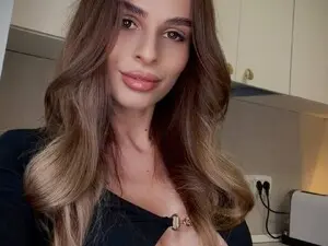 Myfreecams Live Sex of ElaraShine