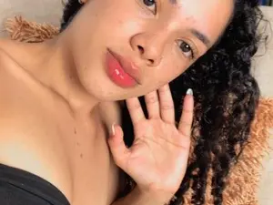 Myfreecams Live Sex Cam of InnaMebarak