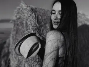 Myfreecams Watch Live Sex Cams of Tutti_Frutt1