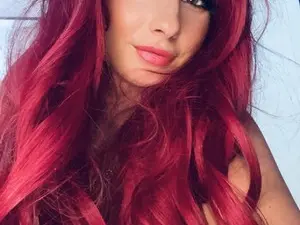 Myfreecams Live Sex Cam of MissRed