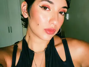 Myfreecams Watch Live Sex Cams of Sweet99