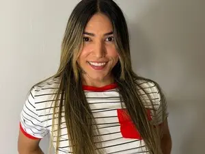 Myfreecams Free Live Porn of hiallie_