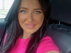 Myfreecams Nude Webcam of MaddieStar
