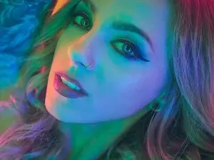 Myfreecams Watch Live Sex Cams of AstridLuxe