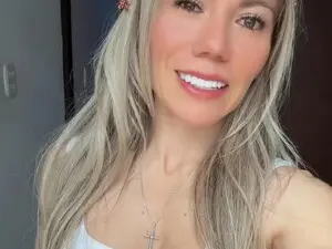 Myfreecams Watch Live Sex Cams of Camila_velvett