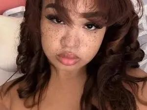Myfreecams Nude Webcam of Chinamarie
