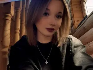 Myfreecams Sex Chat of NayaValen