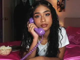 Streamate Free Porn Cam of katheMiiller