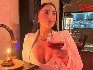 Streamate Best live sex cam show of IriisEvans