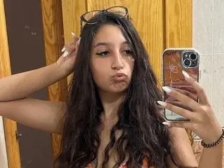 Streamate Sex Cam of MaeveSun