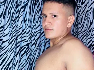 Streamate Sex Cam of Joseph_bigcock