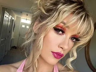 Streamate Free Porn Cam of LunaLouiseLuxe