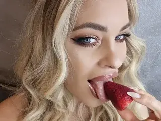 Streamate Sex Cam of Rosemaryevan