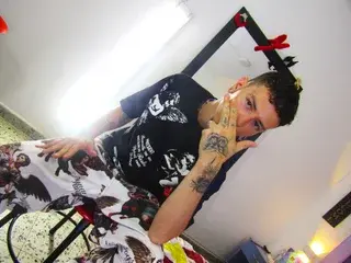 Streamate Live Porn of RyanOwenss
