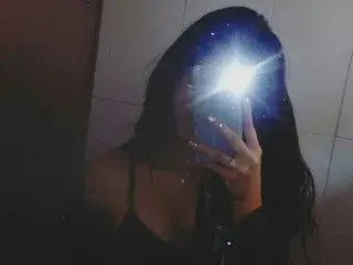 Streamate Free Porn Cam of FloraKiiss