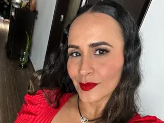 Streamate Adult Webcam of SaraCharmy